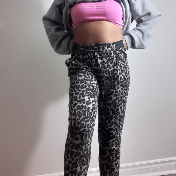 Leopard print pants - Picture 9 of 11